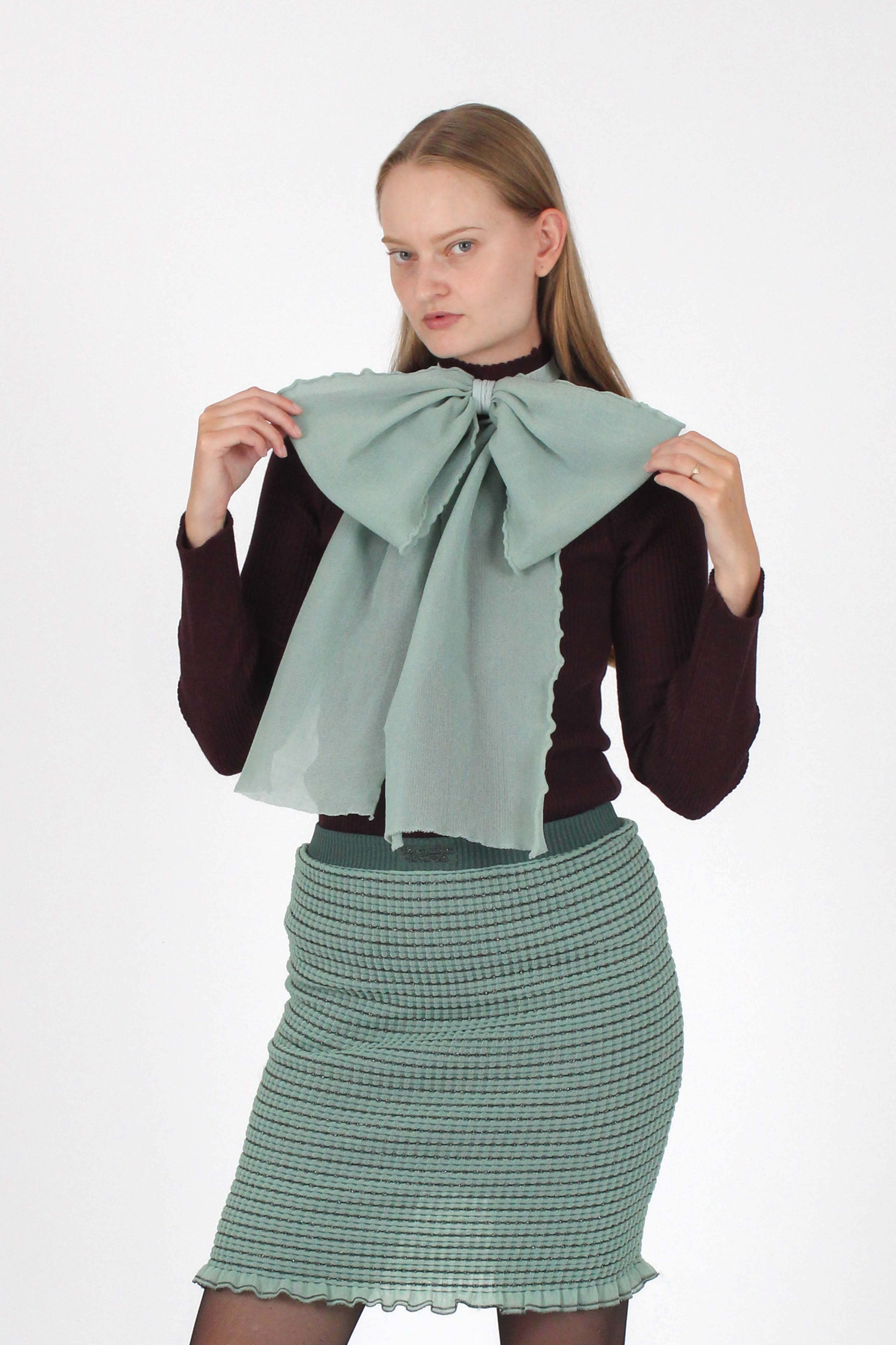 Grand Bow – nadiawire Grand Bow – nadiawire