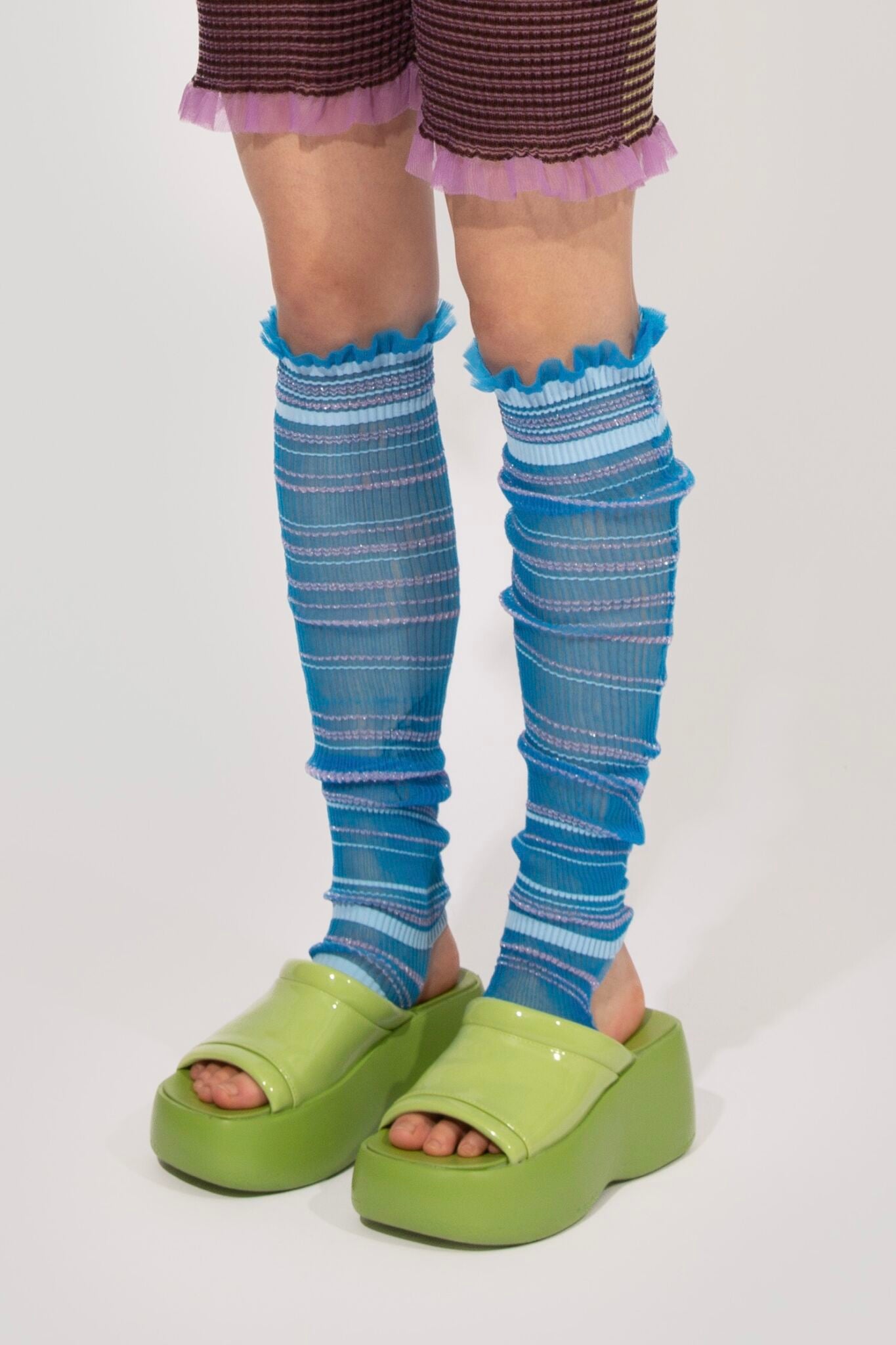 Striped knitted Frills in blue, transparent frills in gradient stripes