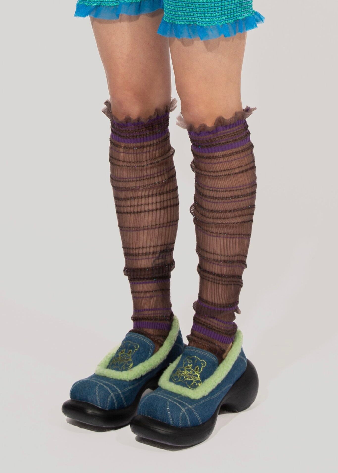 Striped knitted Frills in brown, transparent frills in gradient stripes