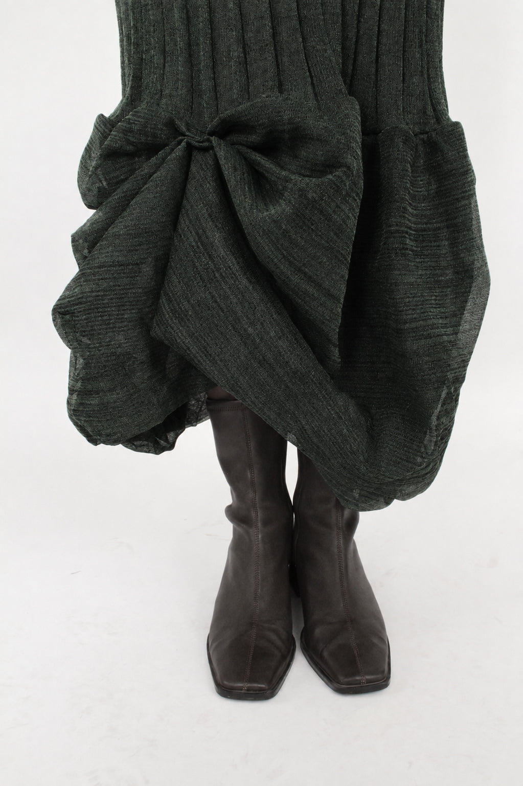 Sculpted Pleat Dress – nadiawire