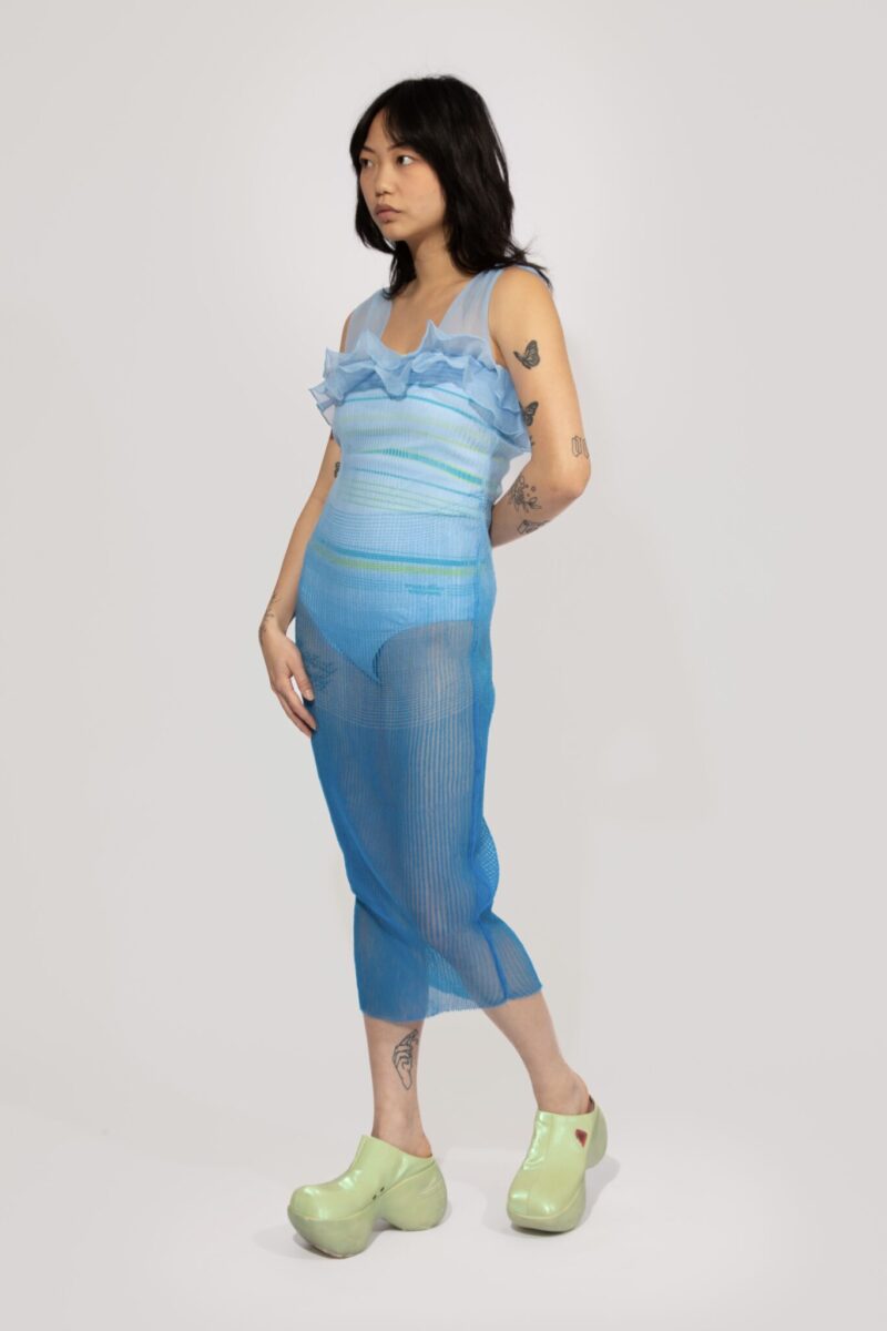 Secret Gradient knitted Dress in transparant gradient blue shades